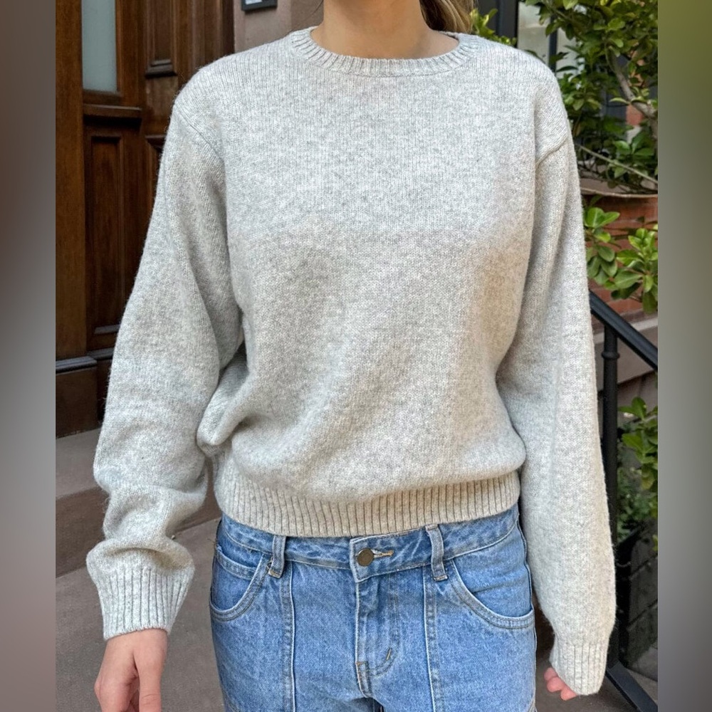 Brandy Melville Grey Women's Sweater